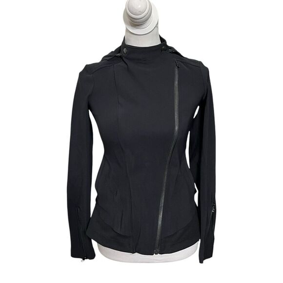 Lululemon Bust A Move Jacket Women’s Size 4 Black Hooded Peplum Reflective Zip - Picture 3 of 12